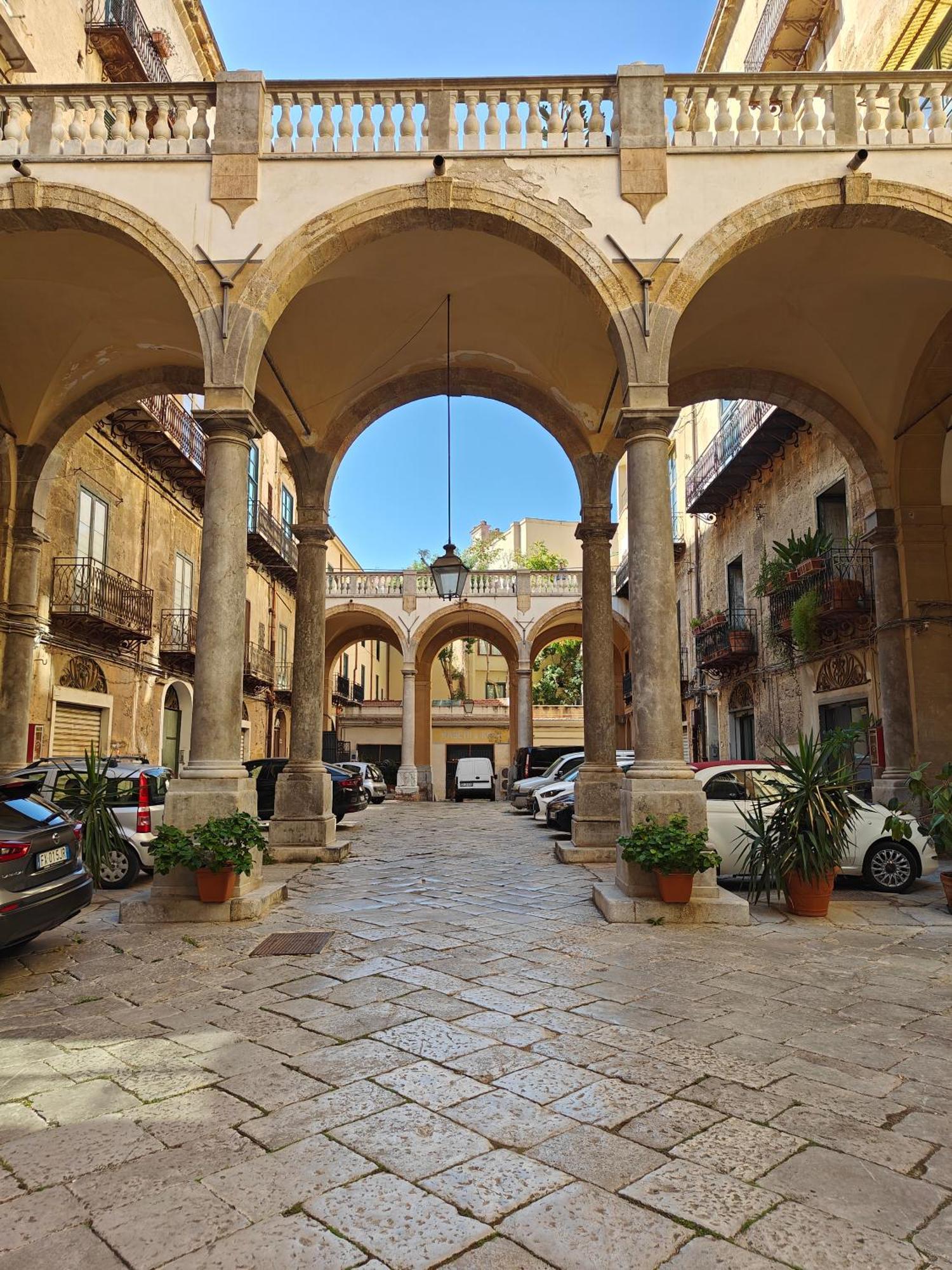 Casetta Caladi Small - Palermo Centro Storico Exterior photo