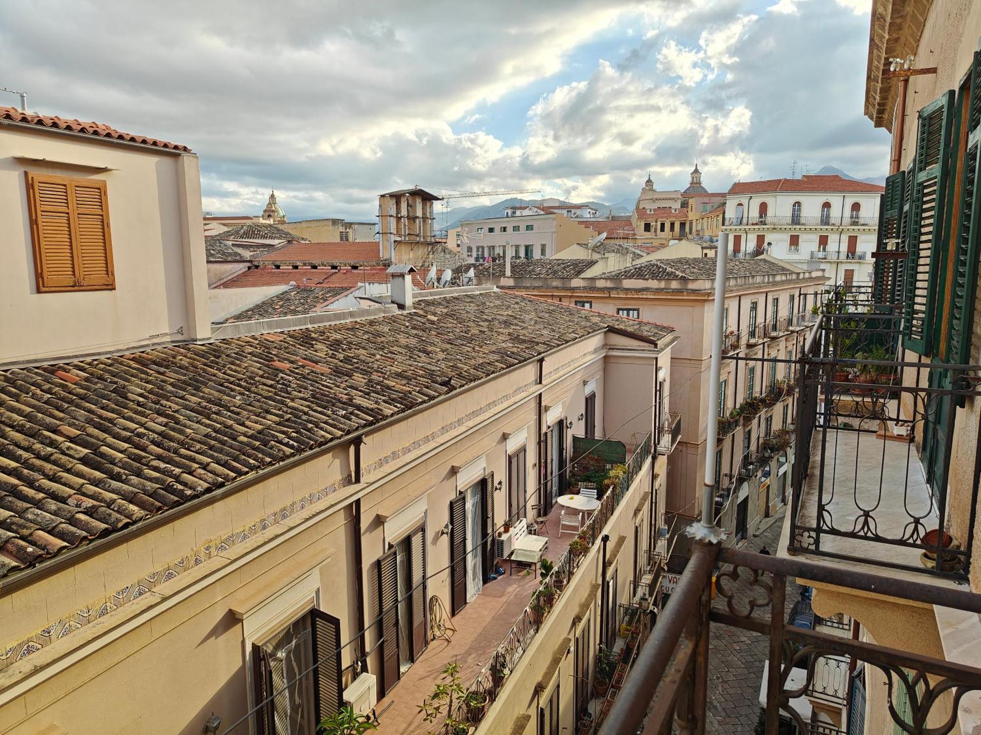 Casetta Caladi Small - Palermo Centro Storico Exterior photo